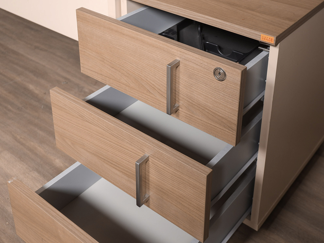 Стол с тумбой ЛДСП Ясень шимо (СЭТЯШ-231025)