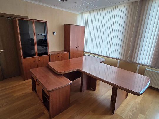 Кабинет руководителя ЛДСП Вишня