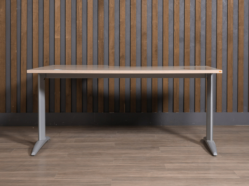 Стол угловой ЛДСП Клен (СПЭКЛ-261025) Стол угловой ЛДСП Клен (СПЭКЛ-261025)