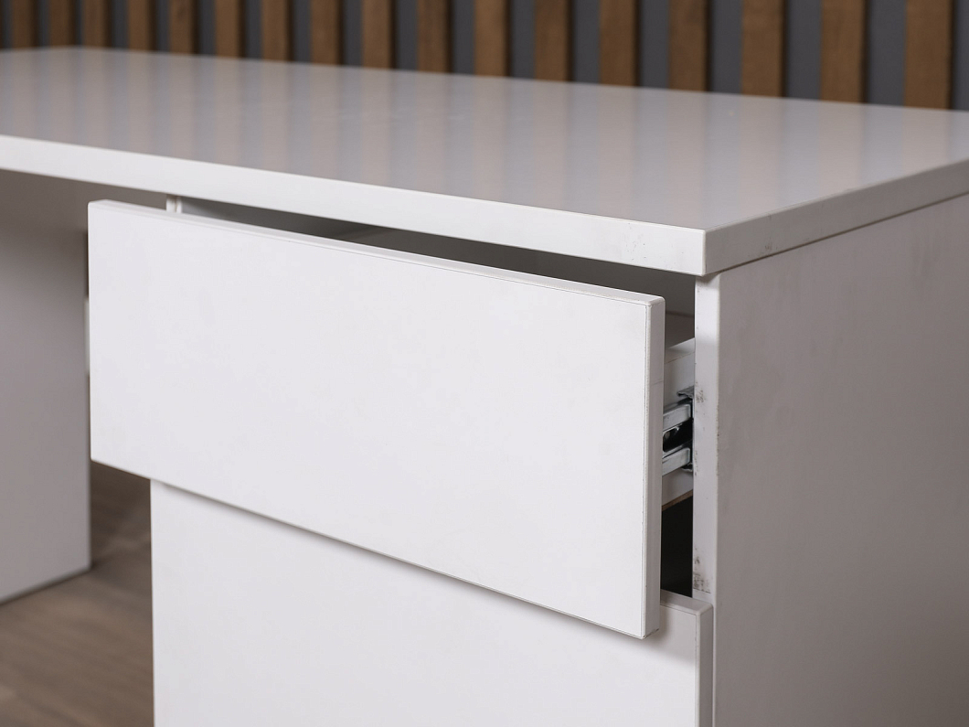 Стол с тумбой ЛДСП Белый (СПВТ(Т)-190425)