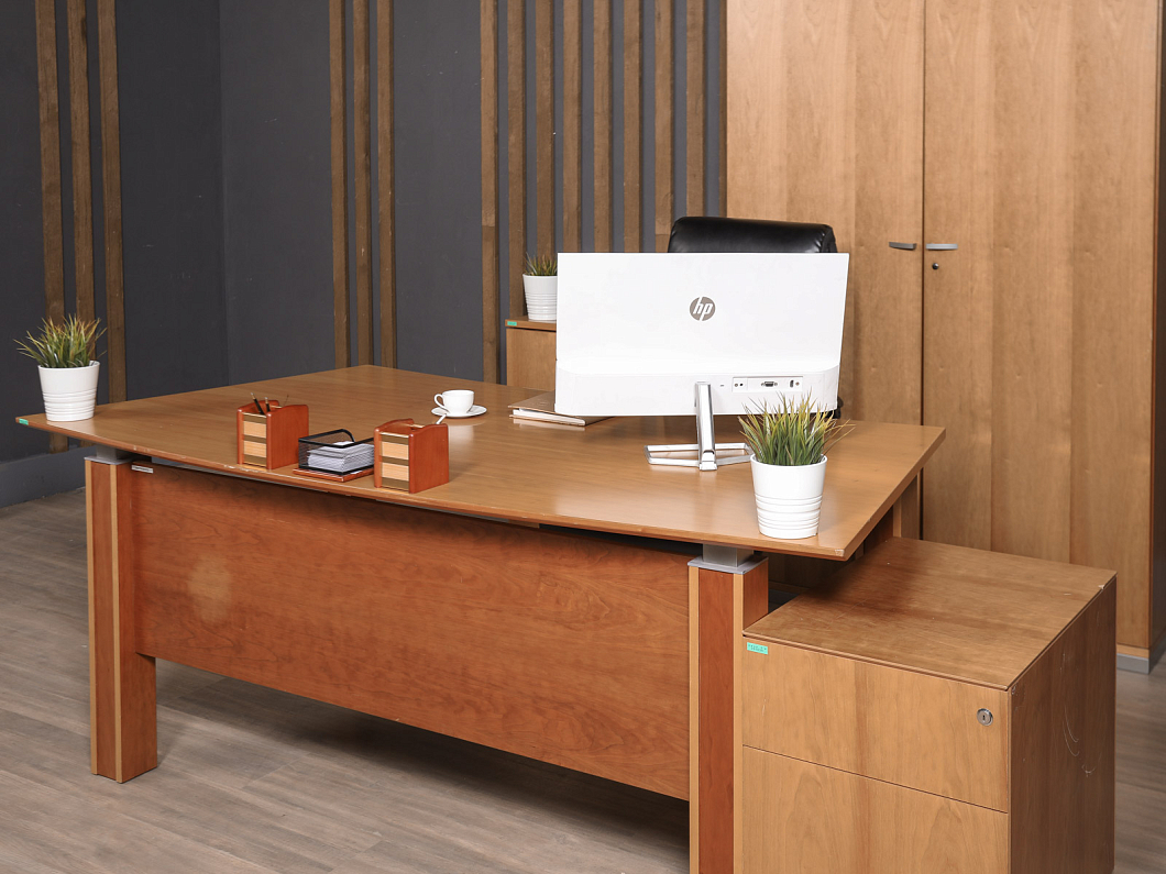 Кабинет руководителя Steelcase ЛДСП Орех США (КРОР-251025)