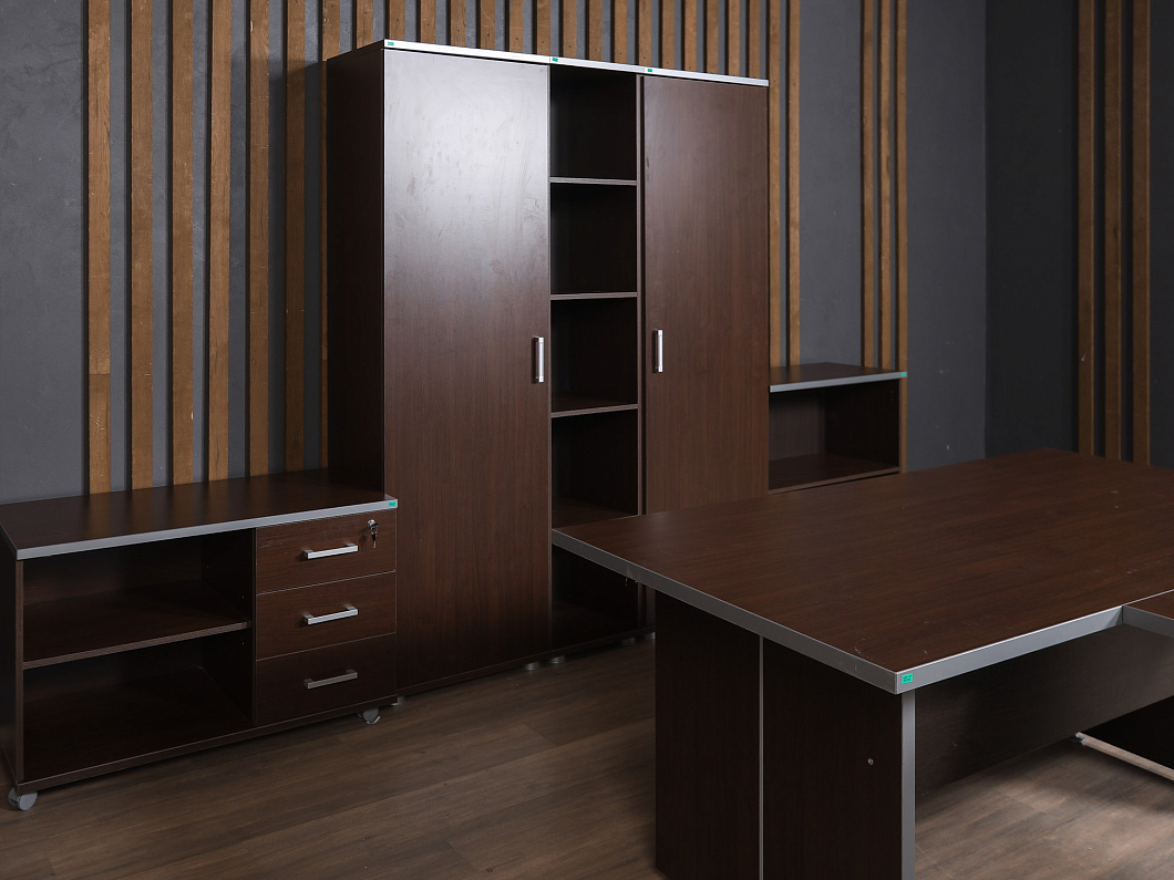 Кабинет руководителя ЛДСП Венге (КРВГ-301025)