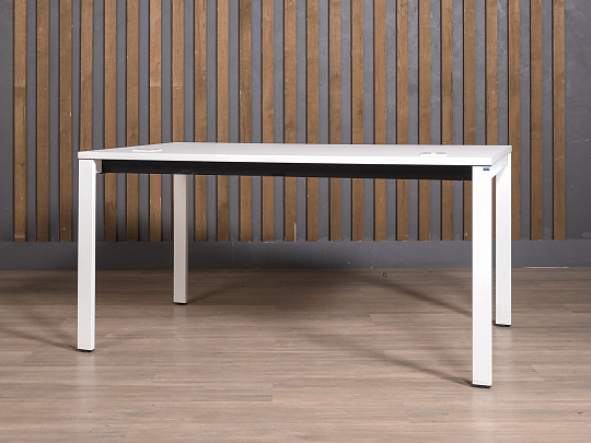 Стол прямоугольный ЛДСП Белый