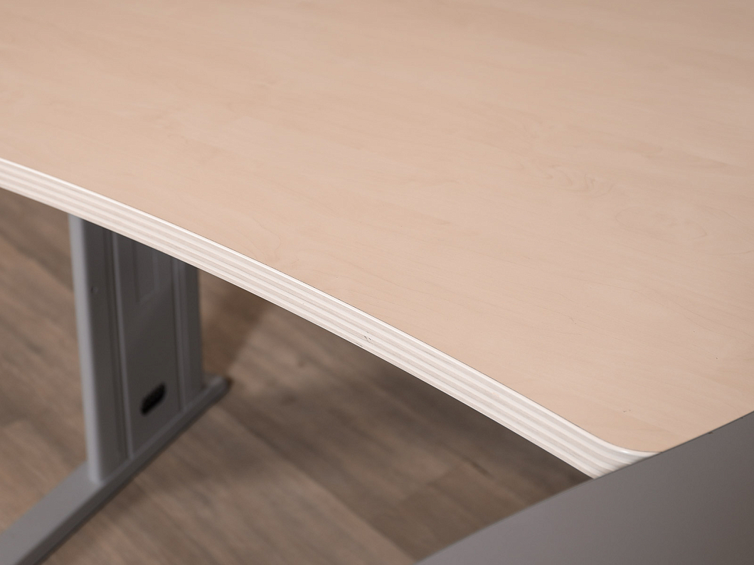 Стол с тумбой Berlin ЛДСП Дуб Россия (СПДМБ2-271225)