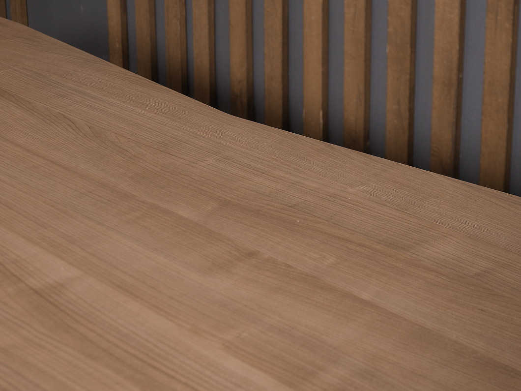 Стол с тумбой ЛДСП Ясень шимо (СЭТЯШ-231025)