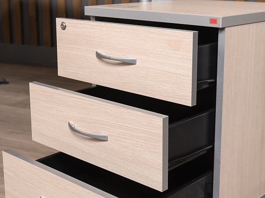 Стол с тумбой ЛДСП Клен