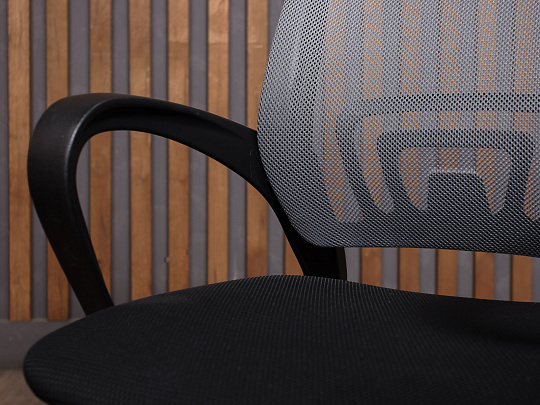 Офисное кресло Ткань Темно-серый Россия