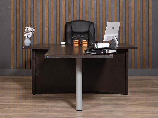 Стол руководителя ЛДСП Венге