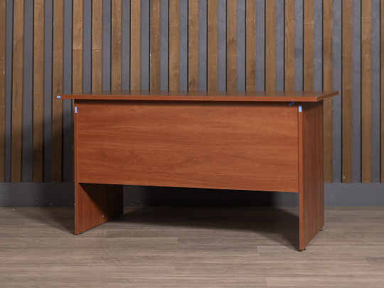 Стол эргономичный ЛДСП Вишня