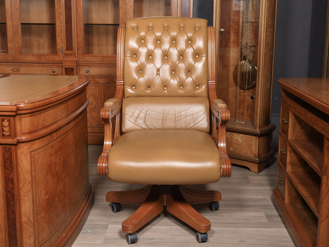 Кабинет руководителя Vicente Zaragoza Royal Массив Ольха Испания (КРОХ-271125)