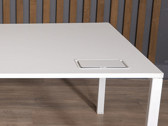 Стол прямоугольный ЛДСП Белый