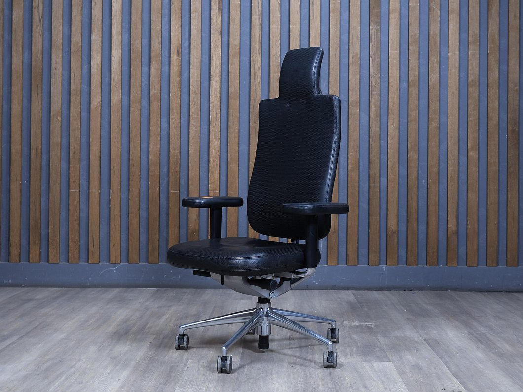 Кресло руководителя Vitra Headline Кожа Чёрный Швейцария (КДРЧ-300924)