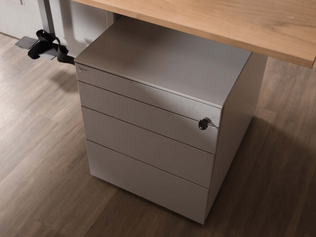 Стол руководителя Bene ЛДСП Орех Австрия (СРОР-020425)