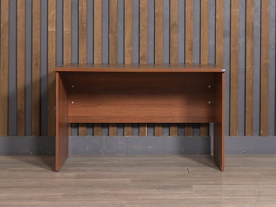 Стол прямоугольный ЛДСП Орех