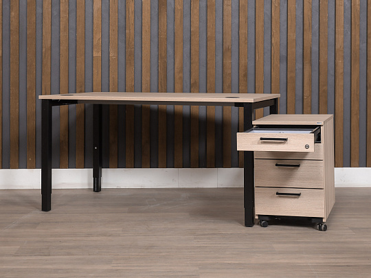 Стол с тумбой Kinnarps ЛДСП Ясень шимо Швеция