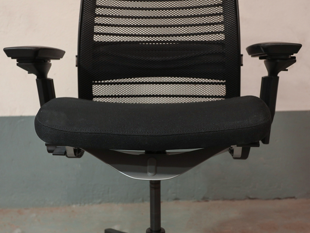 Офисное кресло Steelcase Think V2 Ткань Чёрный Франция (КПТСЧ-030626)