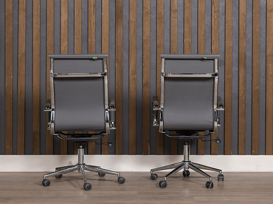 Кресло руководителя RivaChair Hugo Искусственная кожа Серый Россия