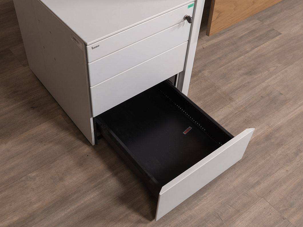 Кабинет руководителя Bene ЛДСП Ольха Австрия (КРОХБ-030330)