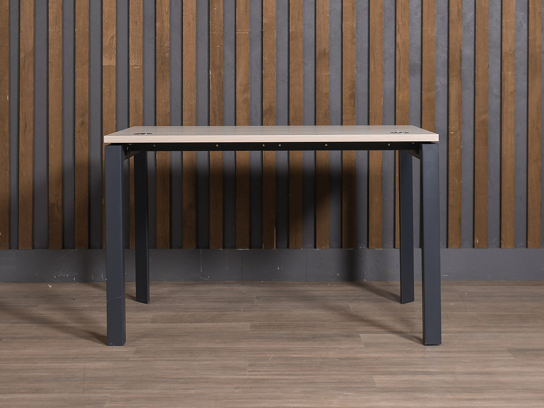 Стол прямоугольный ONIX ЛДСП Дуб Россия (СПД3-251025)