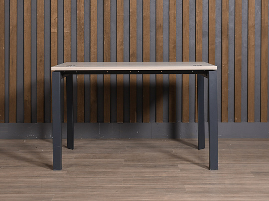 Стол прямоугольный ONIX ЛДСП Дуб Россия