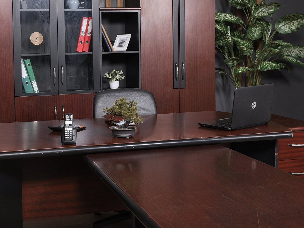 Кабинет руководителя ЛДСП Махагон (КРМХ-270325)