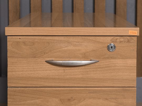 Тумба подкатная ЛДСП Орех