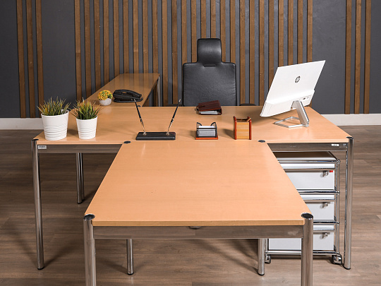 Стол руководителя USM Haller Дерево Ольха Швейцария