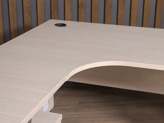 Стол с тумбой ЛДСП Бук