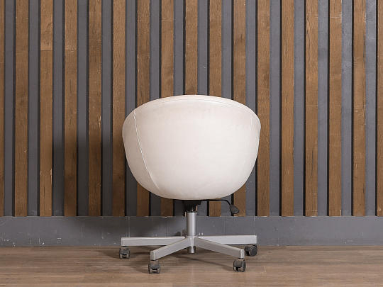 Конференц-кресло IKEA Skruvsta Искусственная кожа Белый Швеция