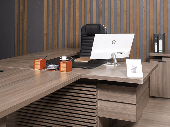 Стол руководителя ЛДСП Ясень шимо