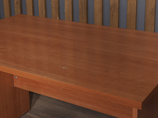 Стол прямоугольный ЛДСП Ольха