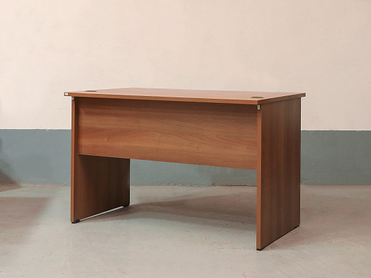 Стол прямоугольный ЛДСП Орех
