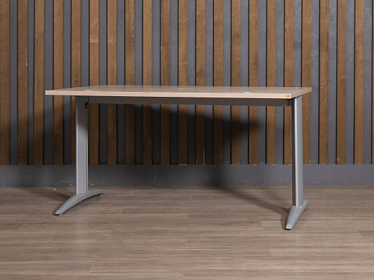 Стол прямоугольный ЛДСП Клен