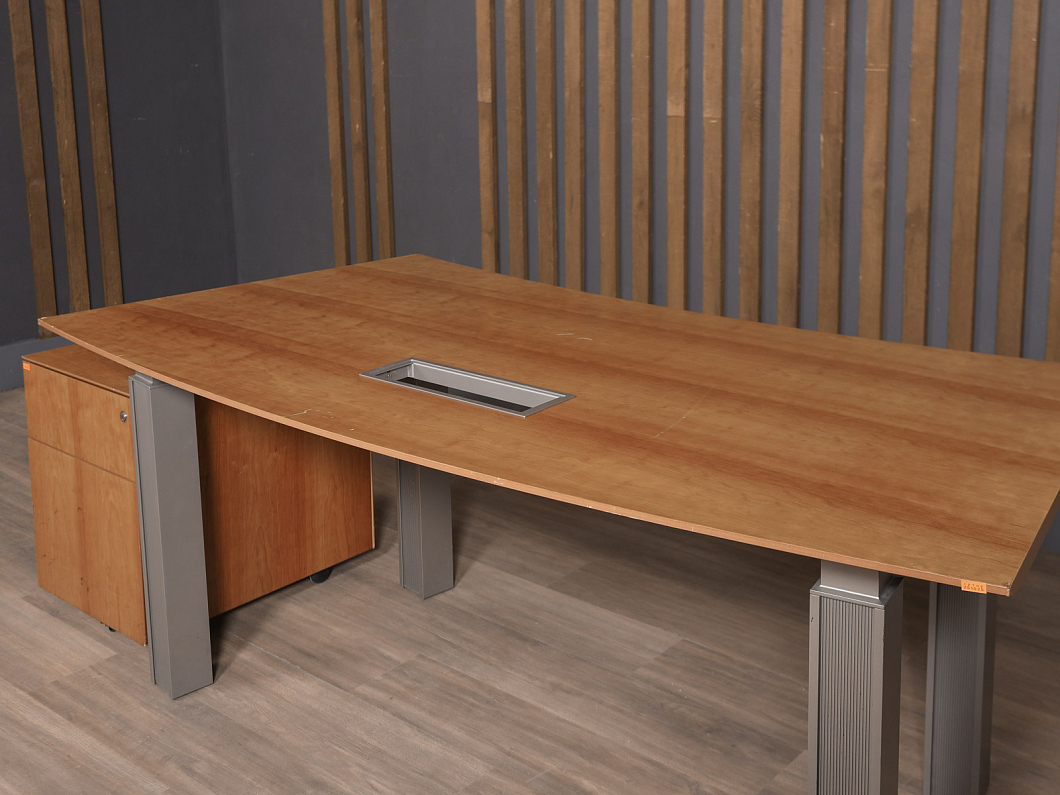 Стол с тумбой Steelcase ЛДСП Орех США (СРТОР-251025)