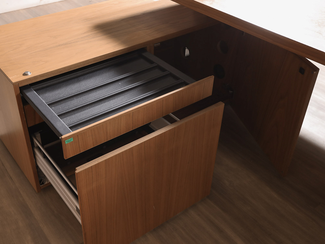 Кабинет руководителя Дерево Ольха (КРОХ-010162)