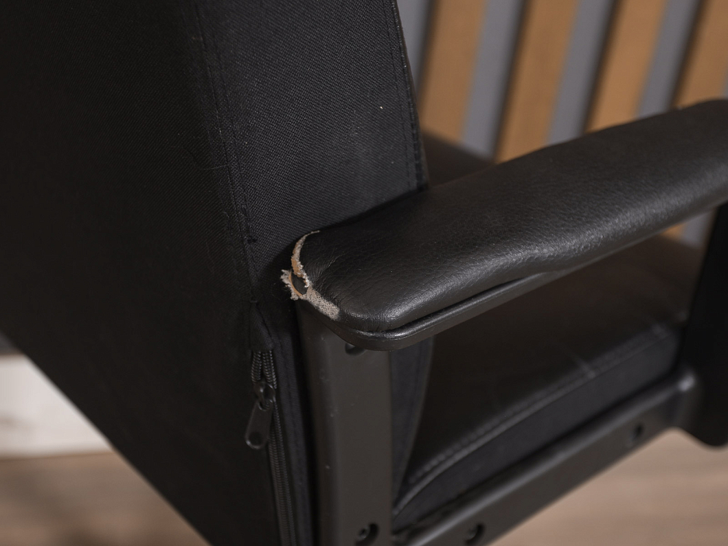 Кресло руководителя Искусственная кожа Чёрный (КРЭЧ-250625)