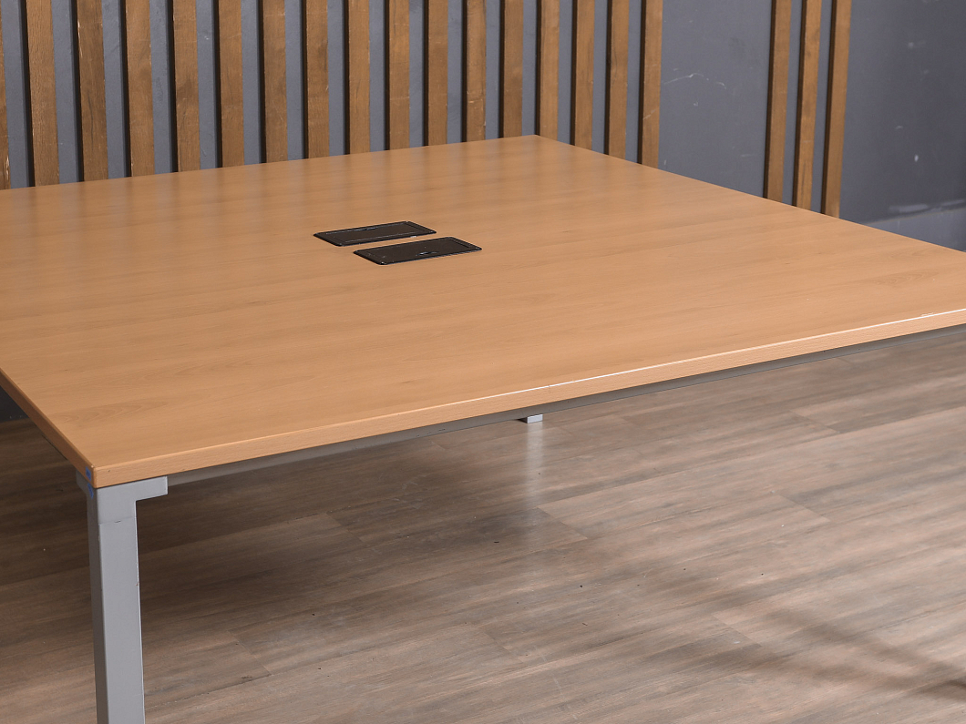 Стол для переговоров Steelcase Finishes ДСП Орех США (СДПОР-280723)