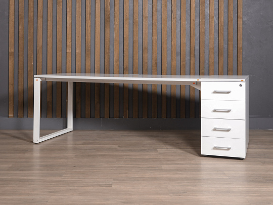 Стол с тумбой ЛДСП Белый