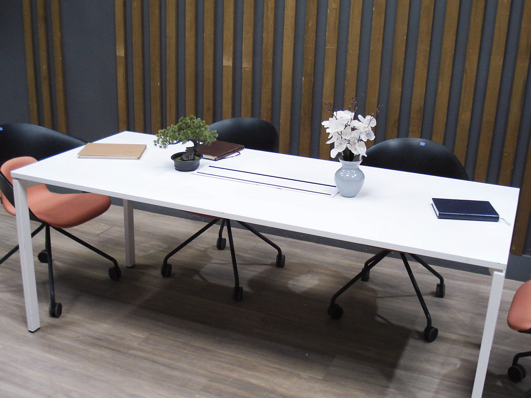 Стол для переговоров ЛДСП Белый (СППБ6-281225)