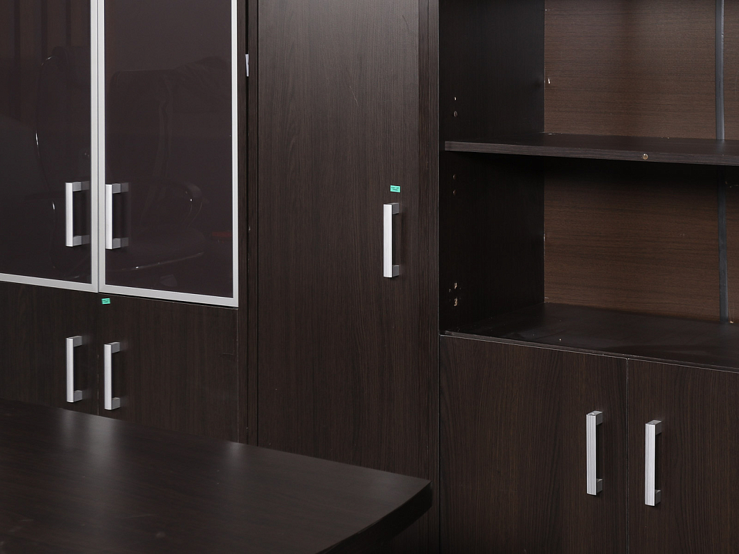 Кабинет руководителя ЛДСП Венге (КРВГ-211125)