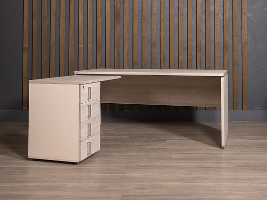 Стол прямоугольный Accord ЛДСП Дуб