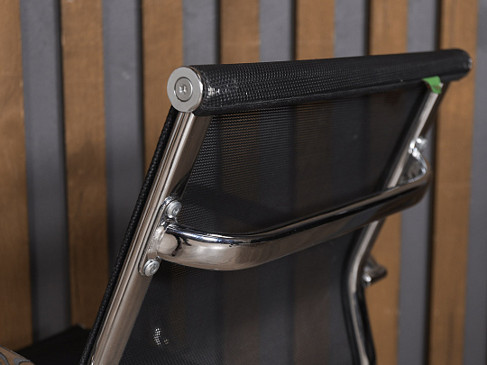 Офисное кресло RivaChair Сетка Чёрный