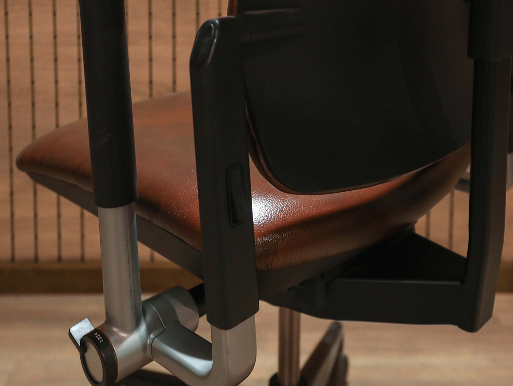 Кресло руководителя Steelcase Кожа Бордовый США (КДРБР-070325)