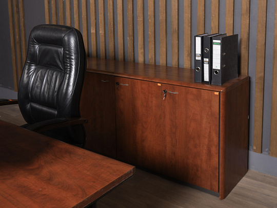 Кабинет руководителя МДФ Вишня