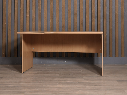 Стол эргономичный ЛДСП Ольха