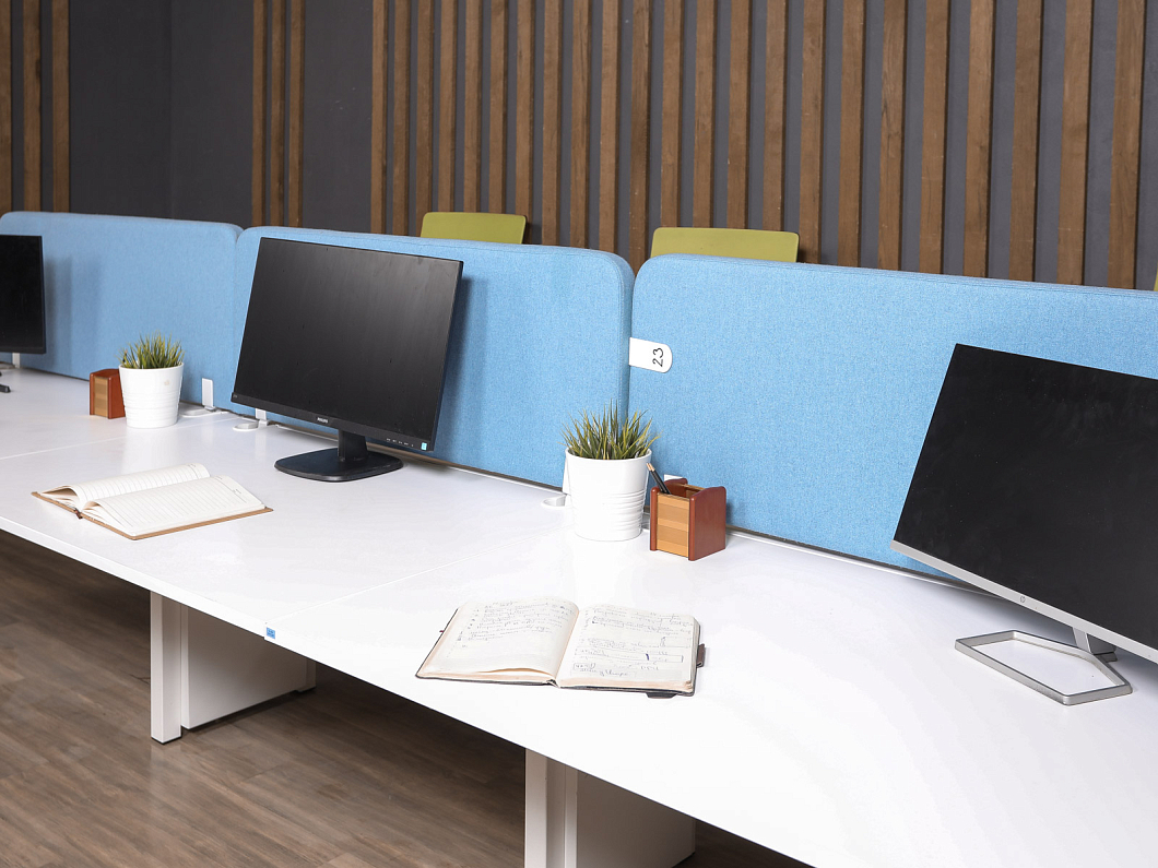 Комплект офисной мебели Kinnarps ЛДСП Белый Австрия (БС6Б-281225)