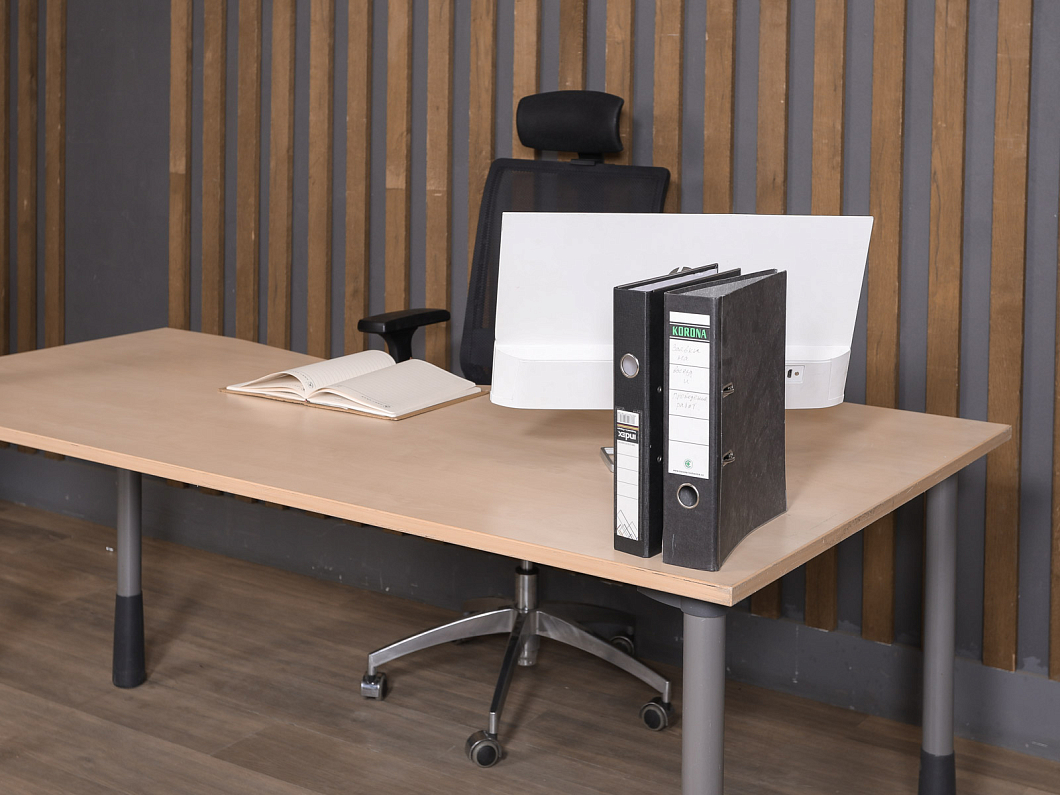 Стол руководителя Kinnarps ДСП Дуб Швеция (СТД-100223)