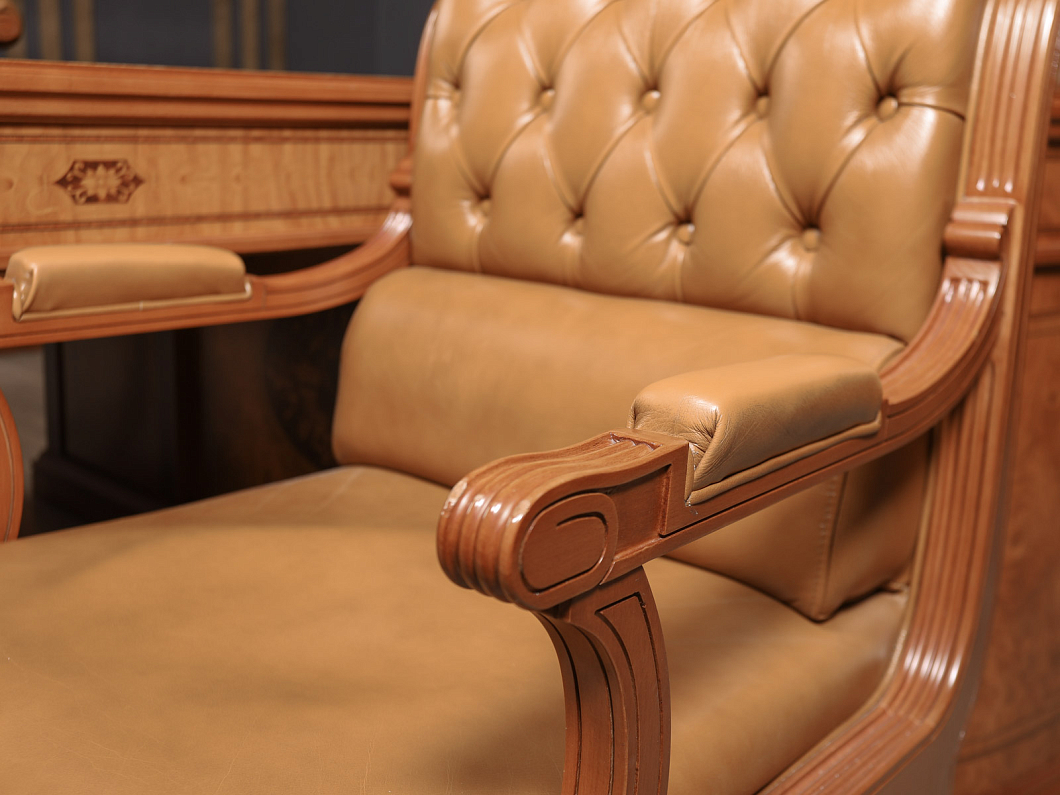 Кабинет руководителя Vicente Zaragoza Royal Массив Ольха Испания (КРОХ-271125)