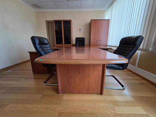 Кабинет руководителя ЛДСП Вишня