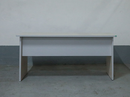 Стол прямоугольный ЛДСП Серый